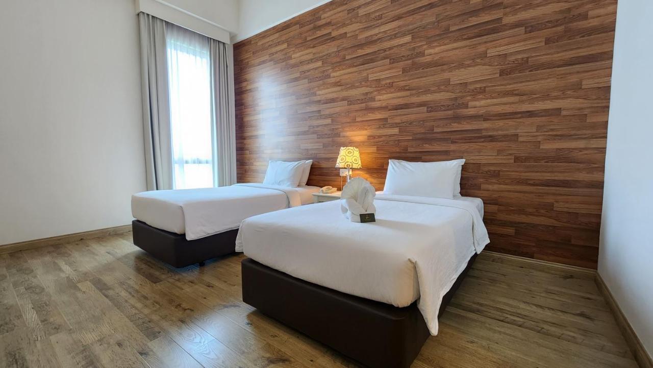 Swan Garden Hotel Malacca Exterior foto